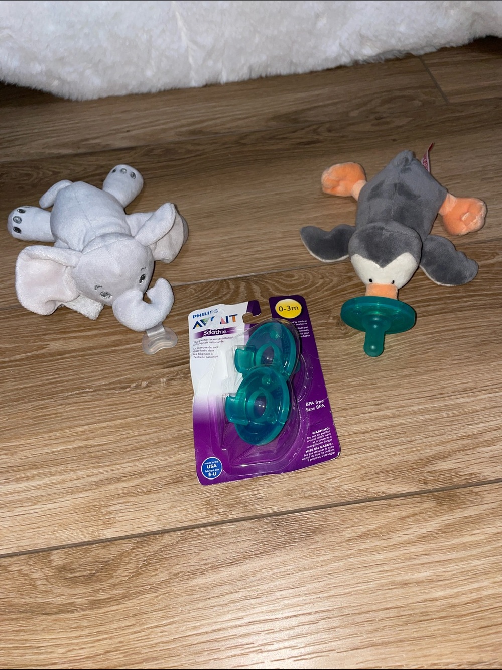 Phillips Avent Soothie Pacifiers & WubbaNub Penguin